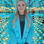 Nikkie de Jager Instagram - diamonds go through incredible stress to emerge as strong and shining diamonds 💎✨ Moco Museum