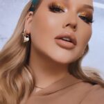 Nikkie de Jager Instagram - see that makeup? see that base? 👀 I’m wearing a $150 foundation and put it to the test!!!!!!! 🥵 VIDEO UP ON YOUTUBE! LINK IN BIO 🌟✨