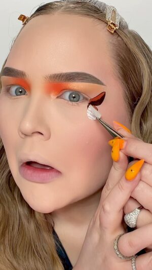 Nikkie de Jager Instagram - temporary tattoos for makeup?! 😶