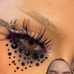 Nikkie de Jager Instagram - Uncle Fester but make it GLAM! 👏🏻🖤