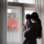 Nikol Švantnerová Instagram - Dobré ráno z Prahy✨ Jsem ráda a vděčná, jak to Miunka se mnou krásně zvládá, je to ohromný parťák. Proto se vždy i snažím, ať jí co nejméně narušuji režim a je to pro ní co nejpříjemnější i co se ubytování týče. #goodmorning The Julius Prague