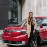 Nikol Švantnerová Instagram - 5 let hrdá ambasadorka @ford_cr a mým věrným parťákem po celou dobu byla a je Kuga🚗No nicméně možná je čas na změnu a v hledáčku je nový Explorer, kterého můžete vidět na e-Salonu 2023 příští týden. #fordcr #fordexplorer