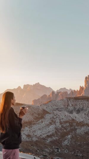 Nikol Švantnerová Instagram - Good morning with this view!🫶🏼🧡 #mountains #morning
