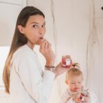 Nikol Švantnerová Instagram - Ovocné příkrmy má Miunka ráda od první chvíle no a tohle Superovoce od @hipp_crsk jí ujídám i já🫐🍓 #ilovehipp #superovoce