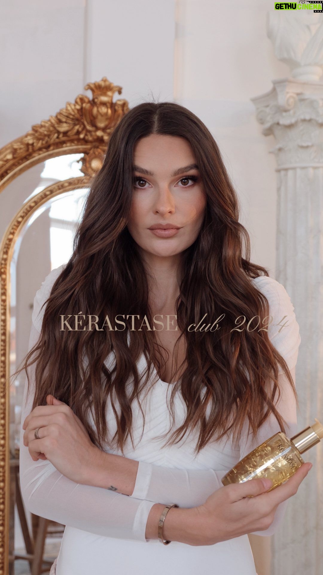 Nikol Švantnerová - 596 Likes - Vděčná, že i tento rok mohu být členem #Kérastaseclubczsk a budu vám přinášet novinky a tipy! ✨🫧 No a můj nejoblíbenější produkt? Rozhodně Elixir Ultime!🤍 @kerastase_official #kerastaseclub #kerastaseclubczsk #kerastase #youdarewecare #hair #vlasy