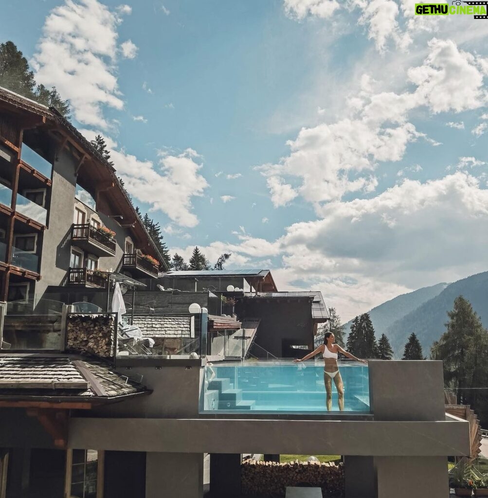 Nikol Švantnerová Instagram - Time for relax🤍 #dreamplace #nowordsneeded Hotel Chalet al Foss