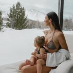 Nikol Švantnerová Instagram - Naše tradiční fotka 🤍🏔️ #kempinskihightatras Grand Hotel Kempinski High Tatras
