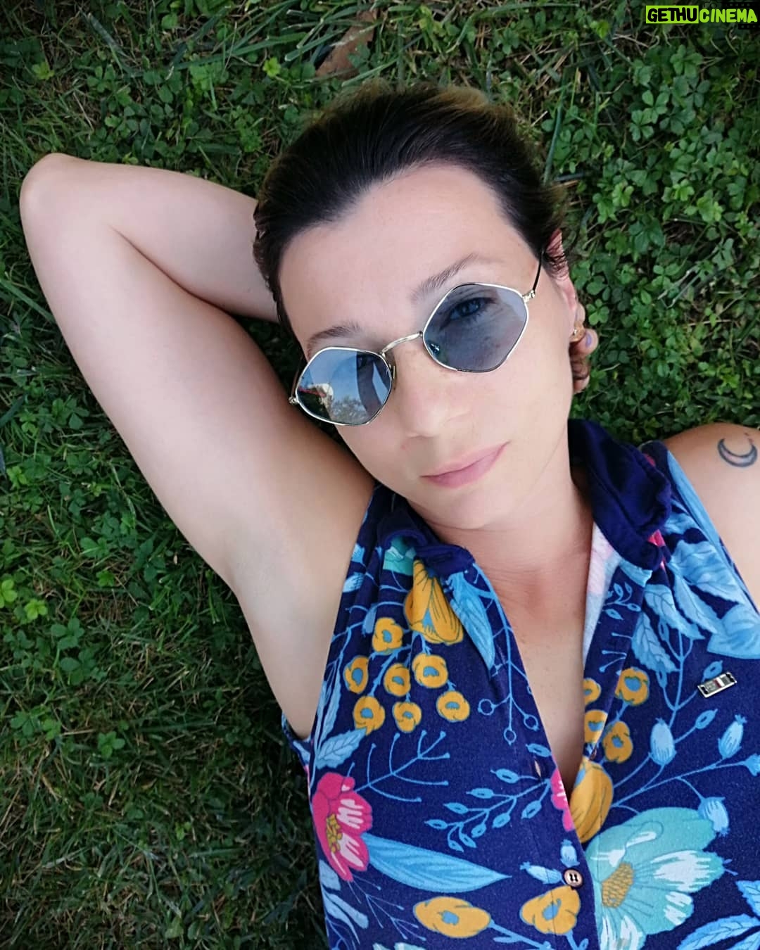 Nilgün Türksever Instagram - "Tabiat" la şifalanmak...ve kendisi hiç böbürlenmez. #hiyerafoni #tabiatalayikolmak