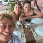 Nilgün Türksever Instagram - Ve Assos'un bir hediyesi de geçen yazdan Elif oldu bana. Sohbetine doyamadığım canım Elif iyi ki varsın 🤍