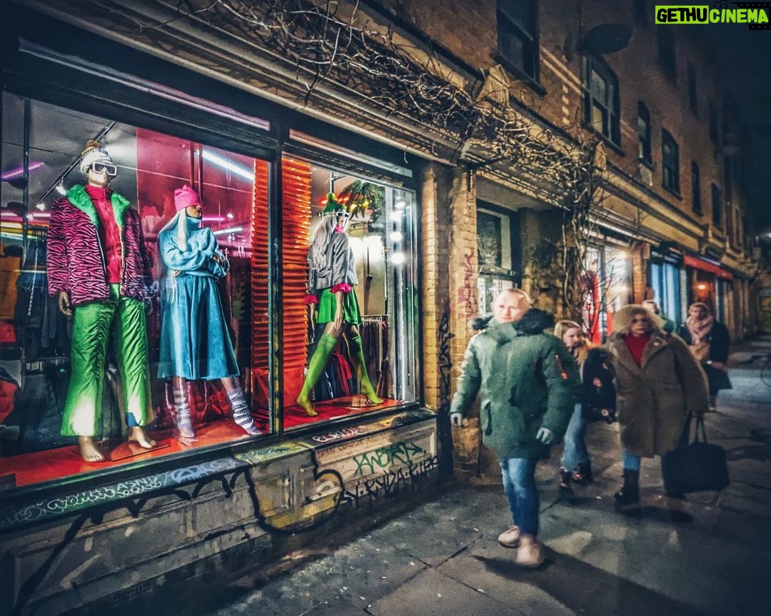 Nima Akbarpour Instagram - Brick Lane Showcase #London #BrickLane #vintage #nightlife #funcky #fashion Brick Lane - Shoreditch