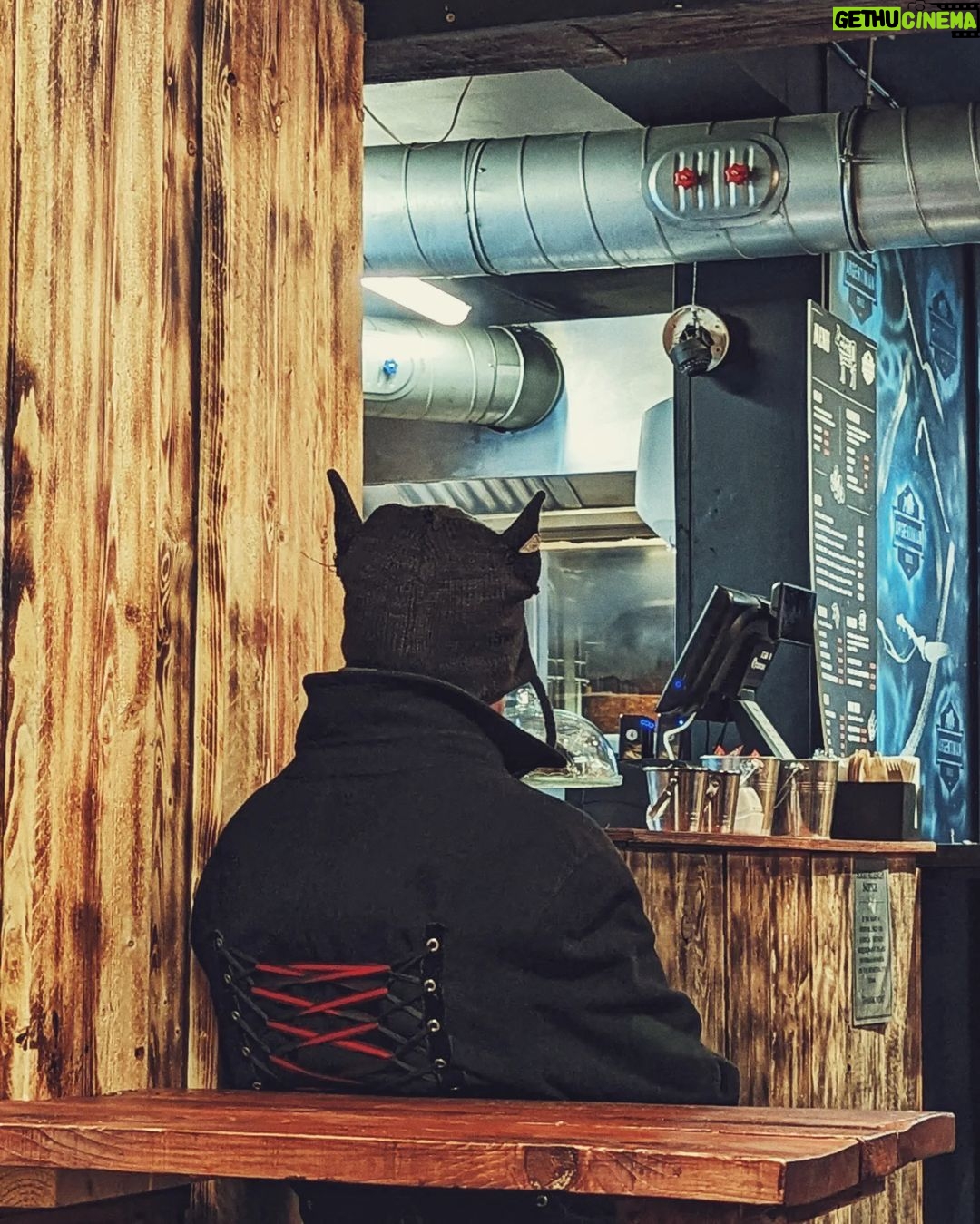 Nima Akbarpour Instagram - #London #StreetFashion #outfit #Shorditch Shoreditch