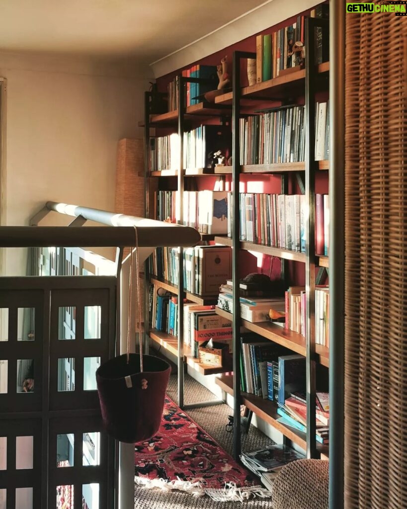 Nima Akbarpour Instagram - کتاب‌سرای خانه ما