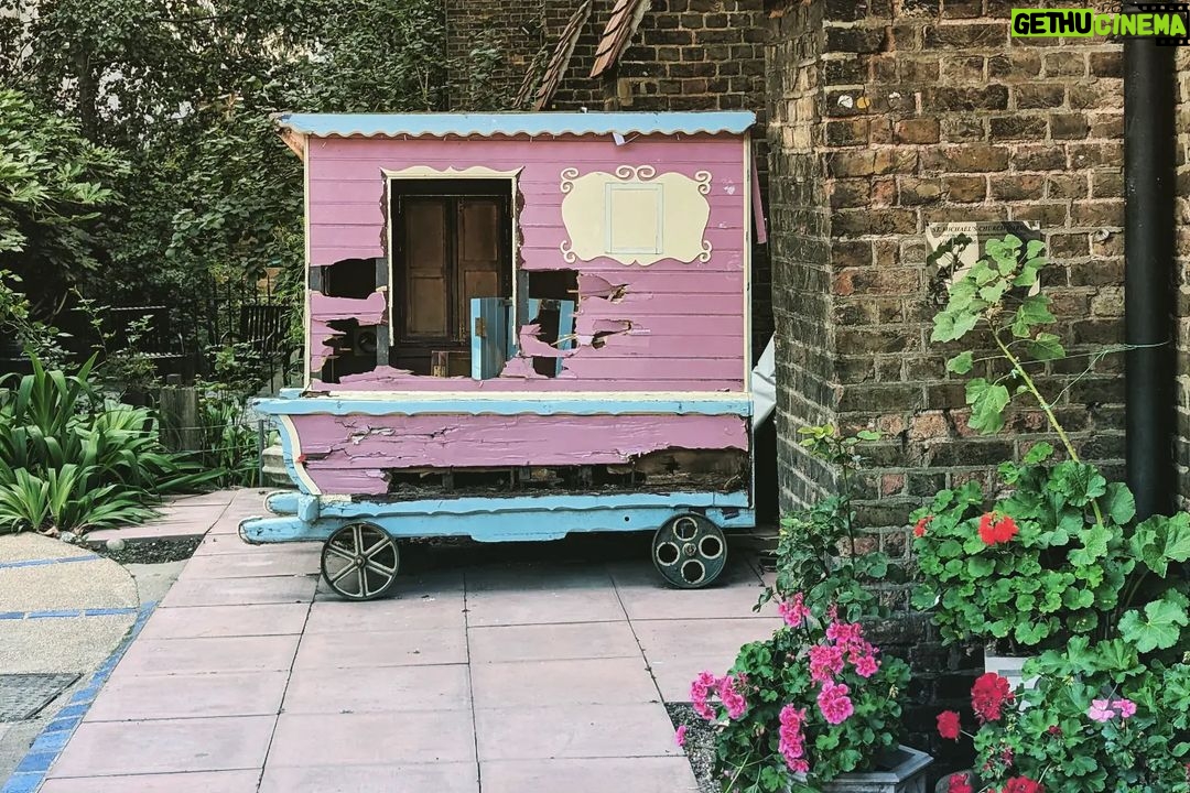 Nima Akbarpour Instagram - Exploring the charming streets of Camden Town and stumbled upon this tiny, broken cabin on wheels! 🏚 There’s something so enchanting about the history and stories this little structure must hold. #CamdenAdventures #HiddenGems #UrbanExploration