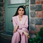 Nimrat Khaira Instagram - Coming stronger than 90’s trend .