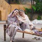 Nimrat Khaira Instagram - ਮੈਂ ਸਬਰ-ਸ਼ੁਕਰ ਨਾਲ ਰੀਝਾਂ ਦਾ ਸਿਰ ਢਕਦੀ ਹਾਂ … Maanmatti full album releasing Tomorrow 9-10-2023♾ Te kal hi release howegi “Dadiya Naniya” di video 🤍