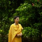 Nimrat Khaira Instagram - I want to remain classic 💛 📸 @ravankhosa @aliwarofficial @heritagepanjab