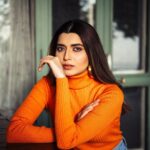 Nimrat Khaira Instagram - Disconnect to reconnect 🧡🧡 Photography @bharat_rawail Styling @jinalpnagda Earrings @echoaccessories_