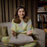 Nimrat Khaira Instagram – A song with conviction that speaks of the generations of love and effort the women in our family give us, Nimrat Khaira knew she had to sing this one. Sometimes, a song becomes a success when least expected simply because the artist believes that it’s a story they want to tell. That’s the story of Naniyaan-Dadiyaan, as told by Nimrat Khaira. 
#SpotifyPremium #FeelTheMusic