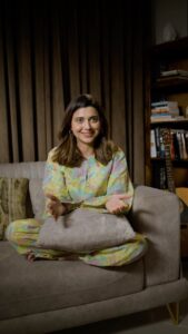 Nimrat Khaira Instagram - A song with conviction that speaks of the generations of love and effort the women in our family give us, Nimrat Khaira knew she had to sing this one. Sometimes, a song becomes a success when least expected simply because the artist believes that it’s a story they want to tell. That’s the story of Naniyaan-Dadiyaan, as told by Nimrat Khaira. #SpotifyPremium #FeelTheMusic