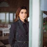 Nimrat Khaira Instagram - 🖤💚 Photography @bharat_rawail Stylist @jinalpnagda Jewellery @aulerthofficial