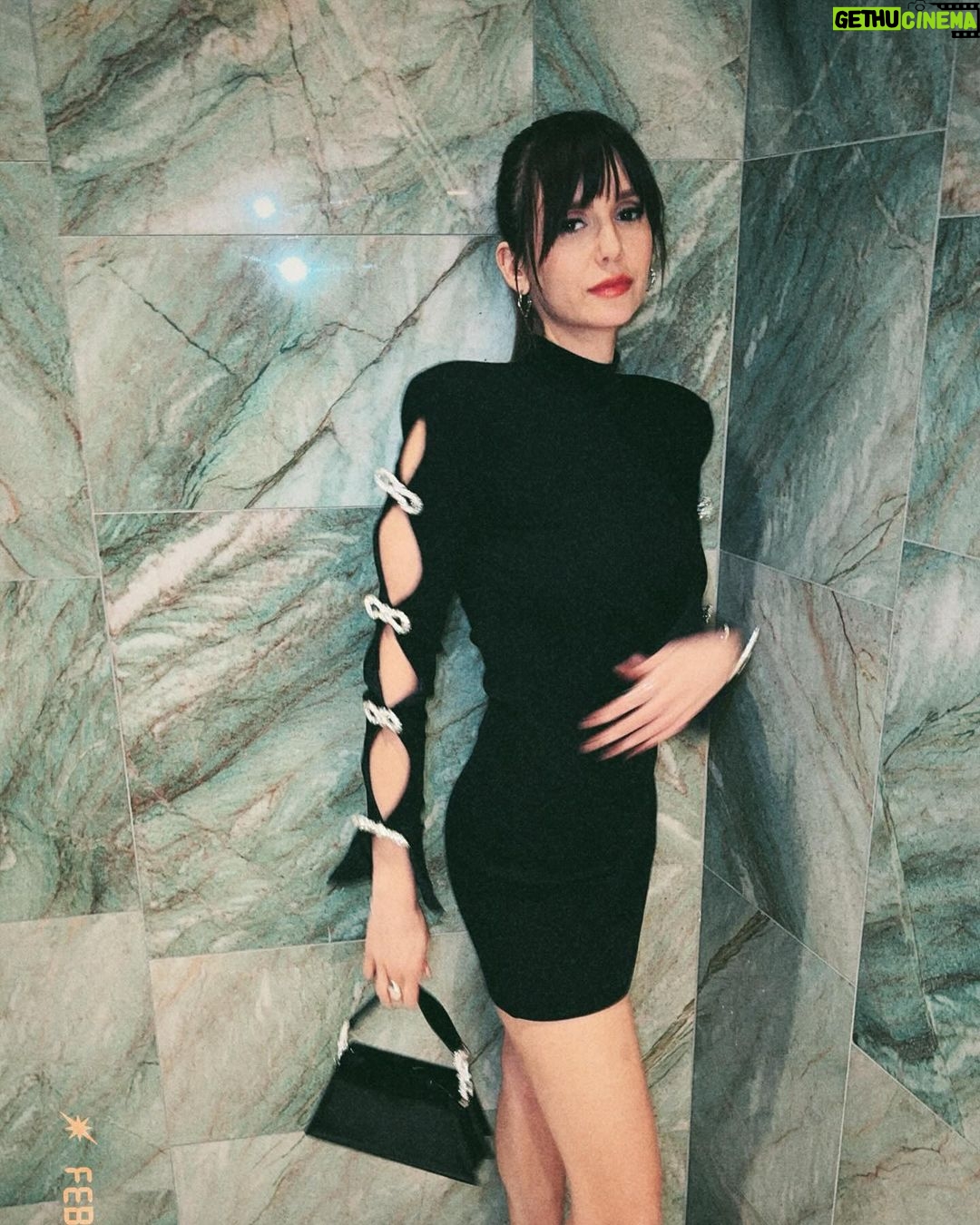 Nina Dobrev Instagram - The photos may be disposable đŸ“· but the memories definitely arent… Las Vegas, Nevada