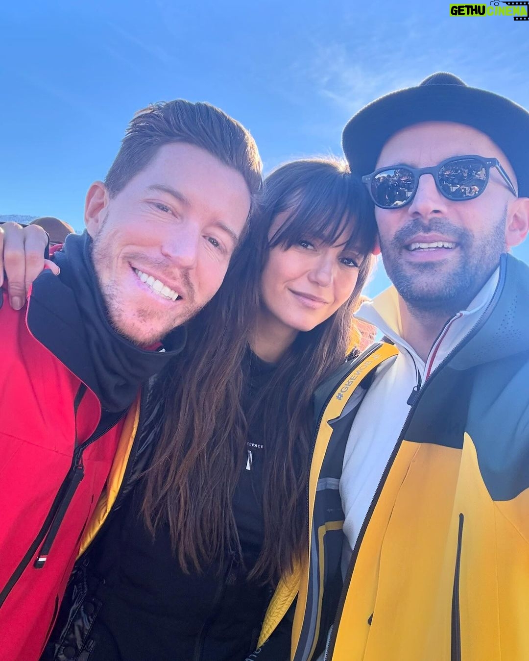 Nina Dobrev Instagram - Whitespace x Moncler - the collab of our dreams. Limited edition Snowboard available on Moncler.com @whitespace_____ @moncler