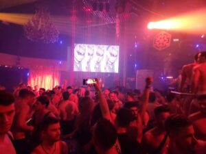 Nina Flowers Instagram - What a night!! All my love and gratitude to @swertstom for the opportunity to play for @him_belgium 😎I had an amazing time and I'm super grateful for this amazing experience.  Anyone visiting Belgium, you must come to HIM 💙 #everything #him #himbelgium #ninaflowers #djninaflowers