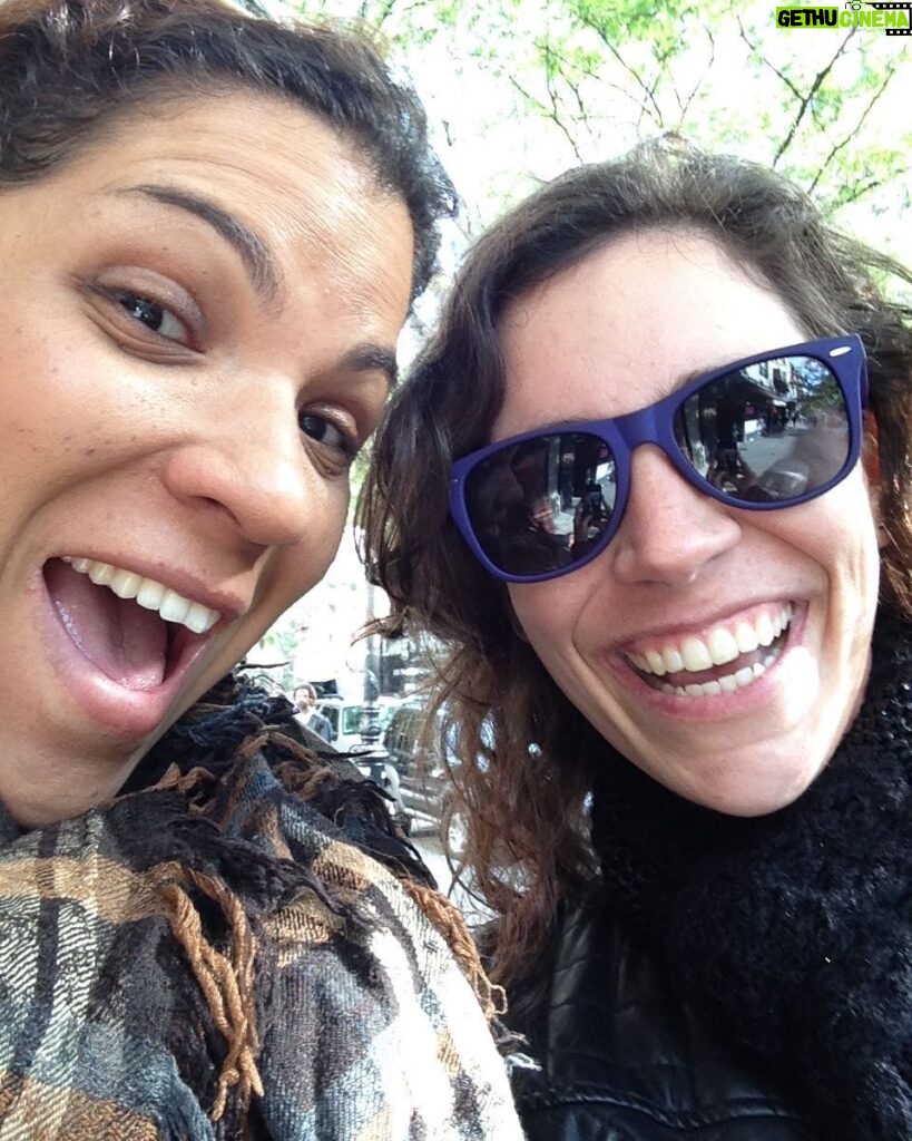 Nina Morena Instagram - #tbt Eu e Margot @margot2181 Happy and young in 2013 in good old NYC! 🗽 Te amo e saudade sempre, Moomoo! New York, New York