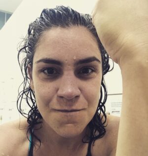 Nina Morena Instagram - Em tempos apocalípticos é bom estar de volta a natação, a saúde, a @aquasport_vlmadalena ao @wanderleysantos e a @yellowcap_oficial! Força e fé!