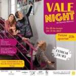 Nina Morena Instagram – Um grupo de whatsapp de recém-mamãs de um bairro pacato combina uma saída para se conhecerem e se divertirem. Apenas 3 ganham um “vale night” e conseguem ir! VALE NIGHT, um texto de Renata Mizrahi que não podem perder! Tem comédia, tem drama, música, comida e bebida!
Uma produção luso-brasileira com Diana Herzog, Inês Oneto e Patrícia Candoso.
Estreia dia 28 de março no Samambaia Bar, um conceito teatro-bar. Estão todas e todos convidados para um happy hour seguido de teatro. Venham brindar connosco!
Terças e quartas às 20hs
Para mais informações e vendas antecipadas:
teatrovalenight@gmail.com @diana.herzog @inesoneto @patriciacandoso