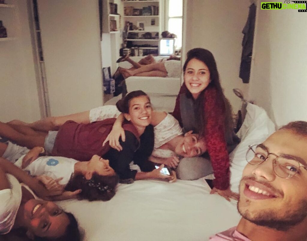 Nina Morena Instagram - 🎼Família, família!!! Irmã, sobrinho, sobrinhas!🎼♥️ Ipanema, Rio De Janeiro, Brazil
