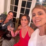 Nina Morena Instagram - 🎉 7, 8 e 9 de Março às 20H 10 de Março às 18H A comédia agridoce Vale Night volta ao @samambaia.bar para uma curtíssima temporada. Venha celebrar connosco o dia da Mulher com as suas amigas, que tem karaoke depois da peça. Ou então venha divertir-se com a sua cara-metade na sessão de sábado! Para quem já viu, vem de novo! Já sabe que a diversão é garantida. 🤩 Quem não conseguiu, aproveite agora que tem sessão no fim de semana. Garanta já o seu lugar, não deixe para depois que são só 4 apresentações! Bilhete: €12 / €10 (65, profissionais do espetáculo) Para mais informações e vendas antecipadas: teatrovalenight@gmail.com #comedia #peçadeteatro #lusobrasileira #diasamulher #teatroemmarço #lisboa #bairrodagraça Samambaia