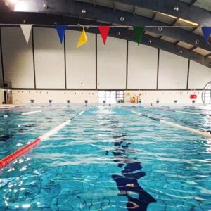 Nina Morena Instagram - Morrendo e vencendo, lentamente a velha medalhista retoma a forma física. Obrigada, @hammond23! Go, Nina, go! 🦋🏊🏻‍♀️