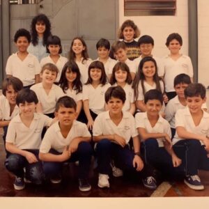 Nina Morena Instagram - Segura esse #tbt de 1989 e ache a Nina!