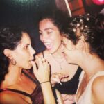 Nina Morena Instagram - #tbt amor de irmãs!❤️ Cada uma com seu jeitinho... Niver da @pepelix My Heart
