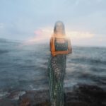 Nisha Guragain Instagram – Sunsets to melt everything else away. 🌅🏖️
📸 @official.khushal.photography