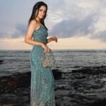 Nisha Guragain Instagram – Sunsets to melt everything else away. 🌅🏖️
📸 @official.khushal.photography