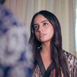 Nisha Guragain Instagram – Jab Koi Naya Mil Jaata Hai To log Aisa Kyu Karte Hai ?? #trendingreels #trending 

.

Shoot & Edit – @sonucreative