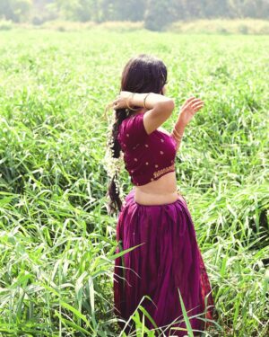 Nisha Guragain Instagram - तेरी झलक अशरफ़ी श्रीवल्ली
नैना मदक बर्फी
तेरी झलक अशरफ़ी श्रीवल्ली
बातें करे दो हर्फी 🥰

📷 - @official.khushal.photography 
Styling- @sumairamomin 
Mua- @makeupbybharti