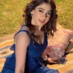Niti Taylor Instagram - Kaisi hai lagdi kamaal teri akhiyaan gulaab 🌹 💙 #hellofebruary #instagramreels #reelitfeelit #reelsinstagram #slowmotion