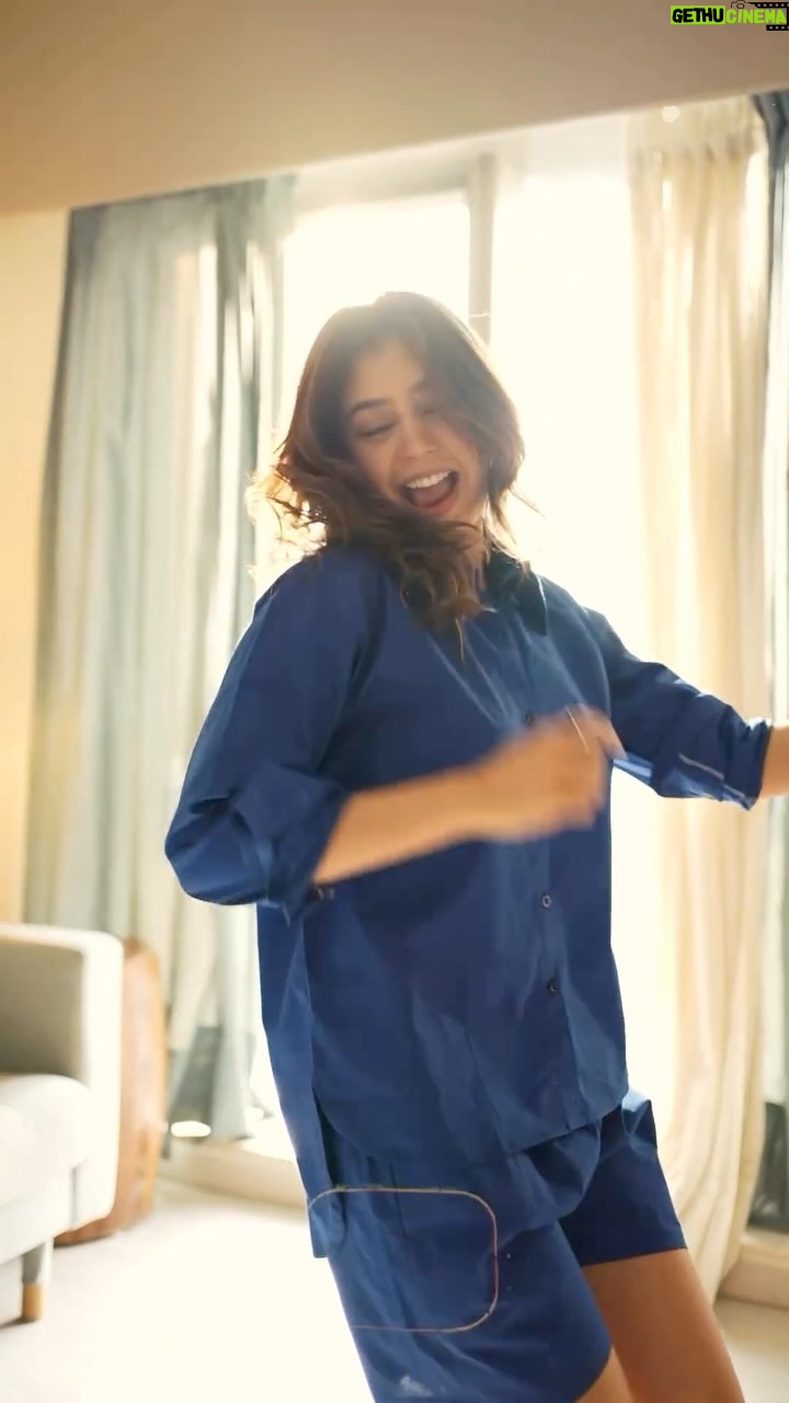 Niti Taylor Instagram - No one is like you, & you don’t need to be like anyone else💙 #imperfectlyperfect #funnyvideos #trendingreels #reels #instagramreels #reelitfeelit #reelsinstagram