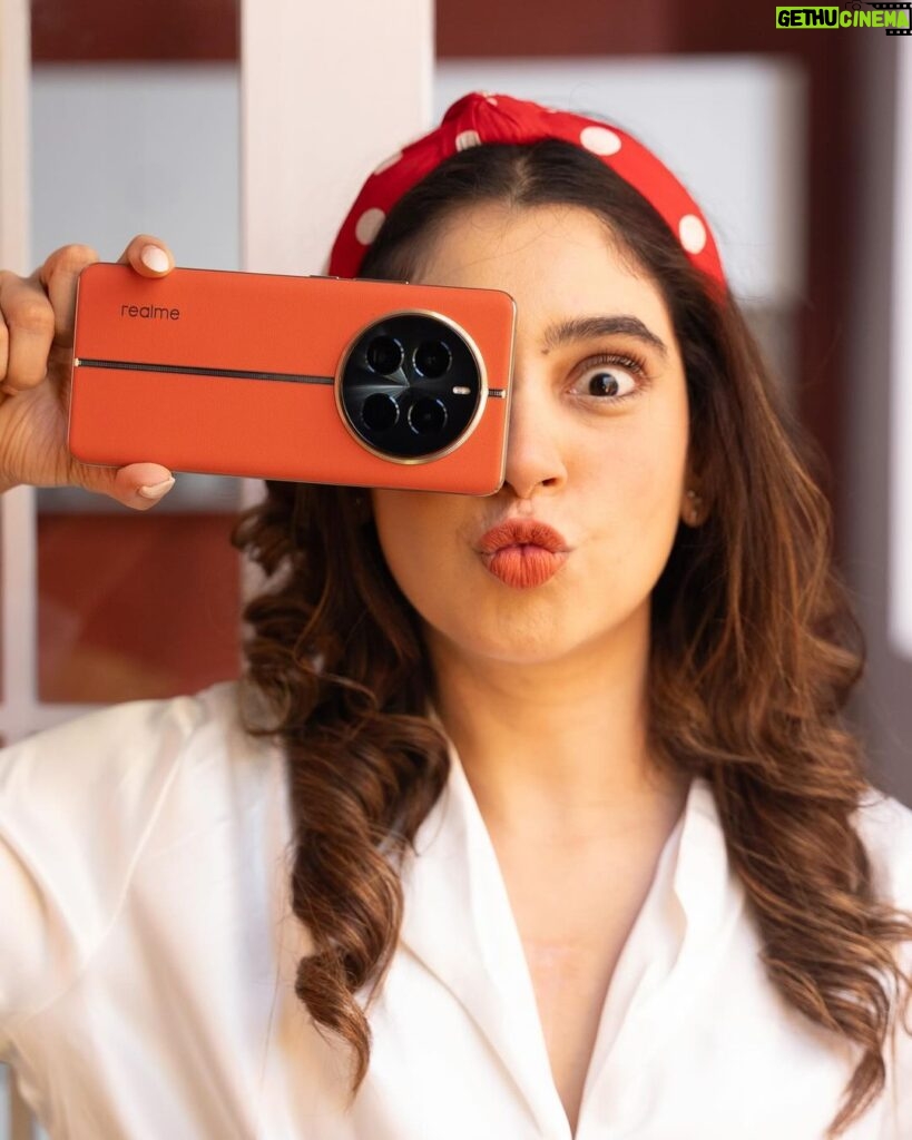 Niti Taylor Instagram - Are you passionate about photography too? Dive into the world of visual enchantment with the #realme12ProPlus5G in explorer red! ❤📸✨ Let’s explore the art of capturing moments together. #BeAPortraitMaster #ad