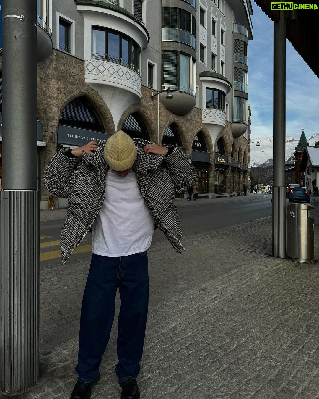 Noah Beck Instagram - “traveling rlly has expanded my palette” (eats bread, meat, and cheese) :p St. Moritz, Switzerland