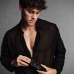 Noah Beck Instagram - love others, love MYSLF @yslbeauty #YSLBEAUTYPARTNER
