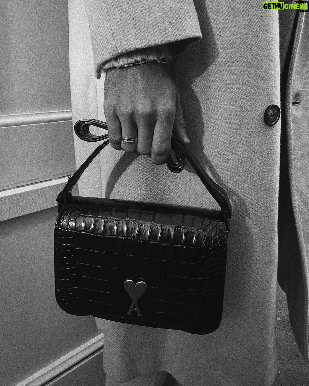 Noah Beck Instagram - there’s a piece of u in how i dress Paris, France