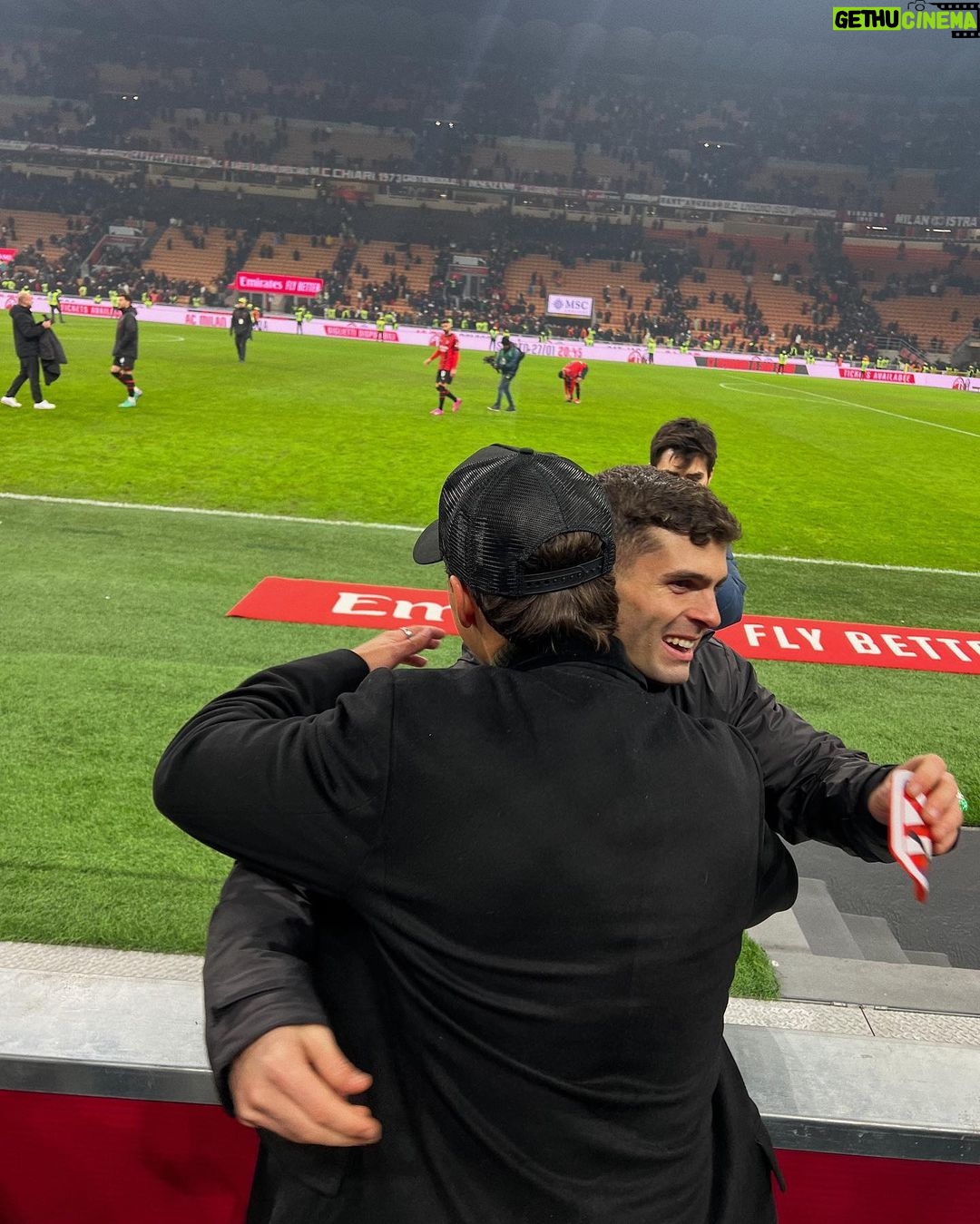 Noah Beck Instagram - fashion, footy, and good people🫂 Milano Stadio San Siro