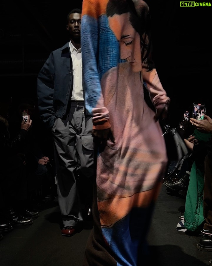 Noah Beck Instagram - the other night in milano<3 thank u for having me @jw_anderson a pleasureš¤