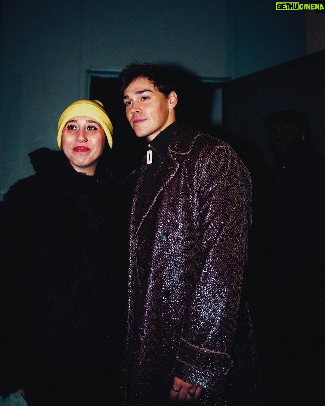 Noah Beck Instagram - the other night in milano<3 thank u for having me @jw_anderson a pleasureš¤