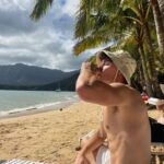 Noah Beck Instagram - made it out the group chat Honolulu, Hawaii