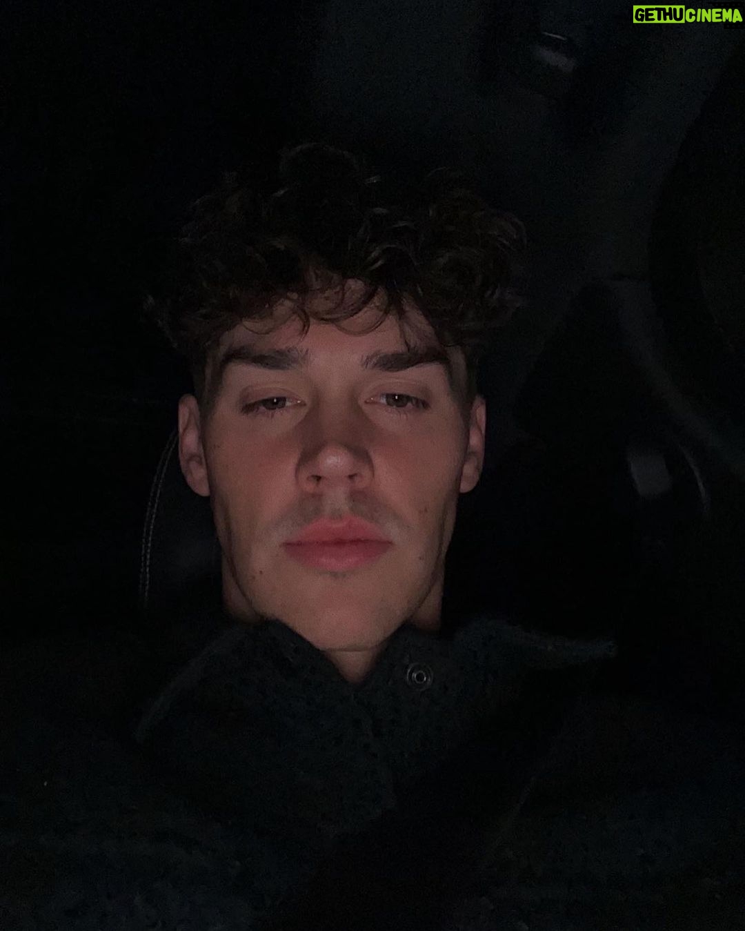 Noah Beck Instagram - a bit of everything rlly